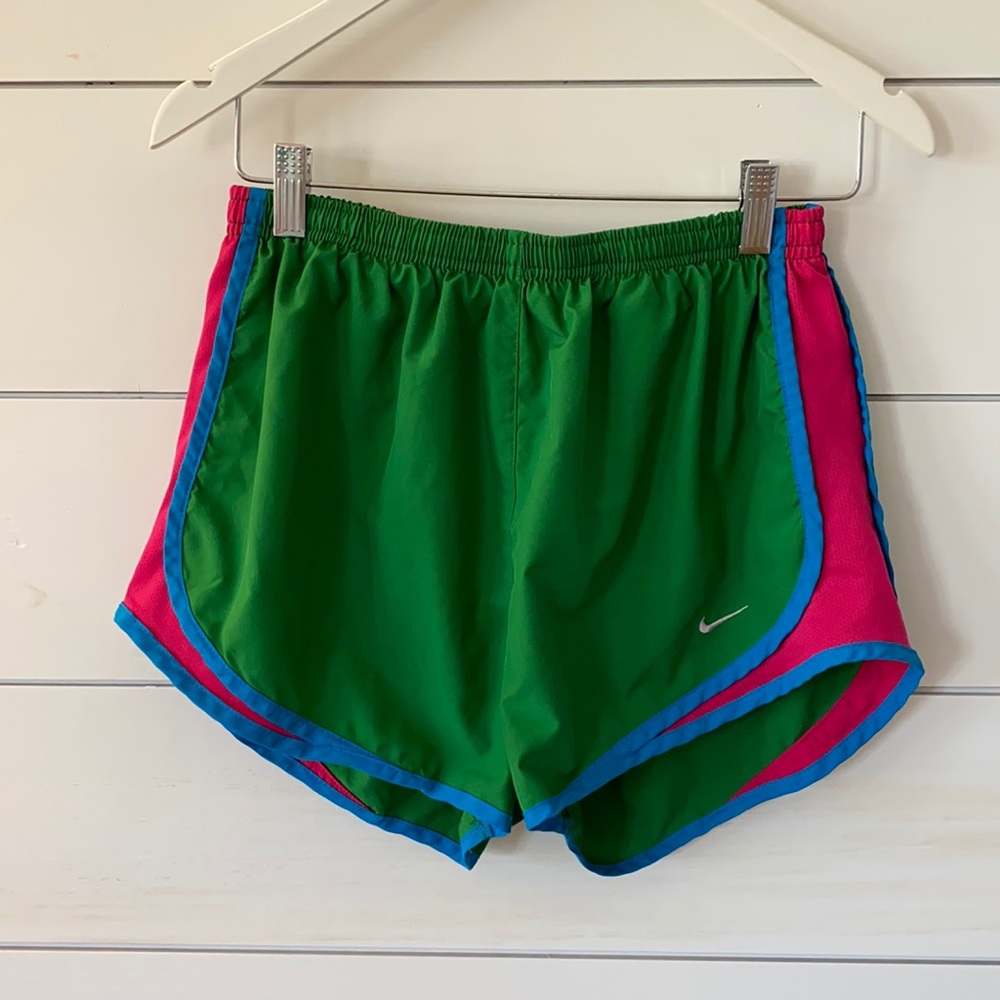 Nike Tempo Dri-Fit Shorts - Size M